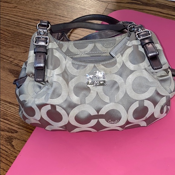 Grey coach purse with purple inside Clearance